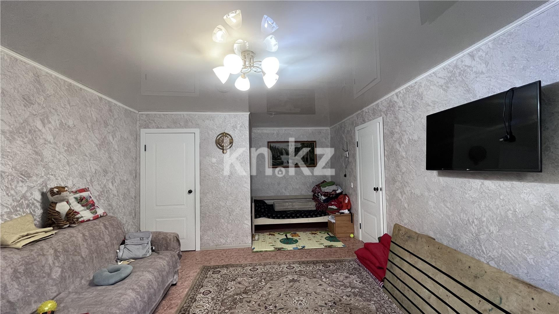 Продажа 3-комнатной квартиры, 66 м², мкр-н 18 - Продажа квартир в Караганде фото 2 из 15