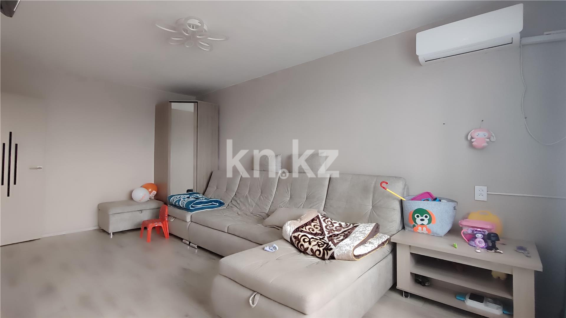 Продажа 2-комнатной квартиры, 43 м², мкр-н 15 - Продажа квартир в Караганде фото 1 из 11