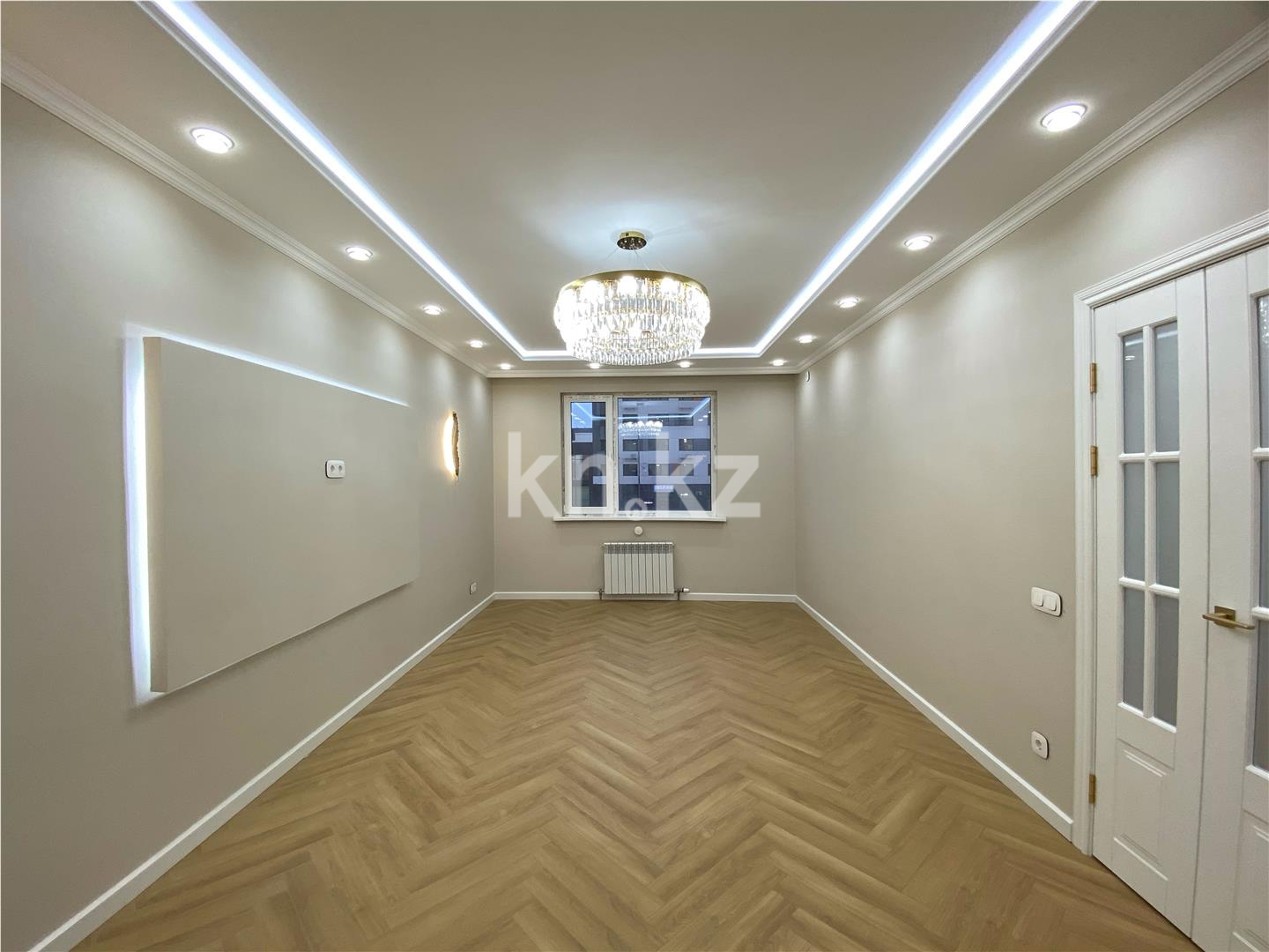 Продажа 4-комнатной квартиры, 98 м², пр. Туран в Астане - фото 2