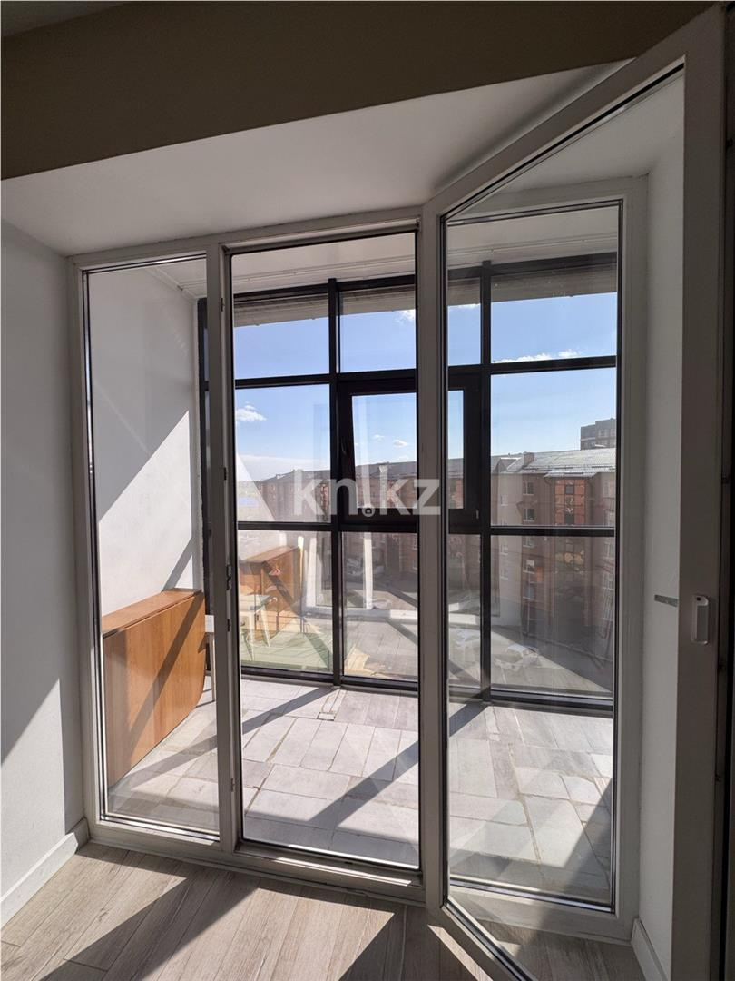 Продажа 2-комнатной квартиры, 63 м², ул. Муканова в Караганде - фото 19