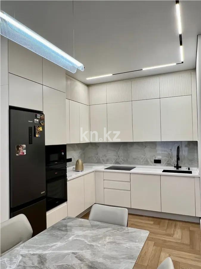 Продажа 3-комнатной квартиры, 81 м², ул. Розыбакиева, дом  217 в Алматы - фото 4