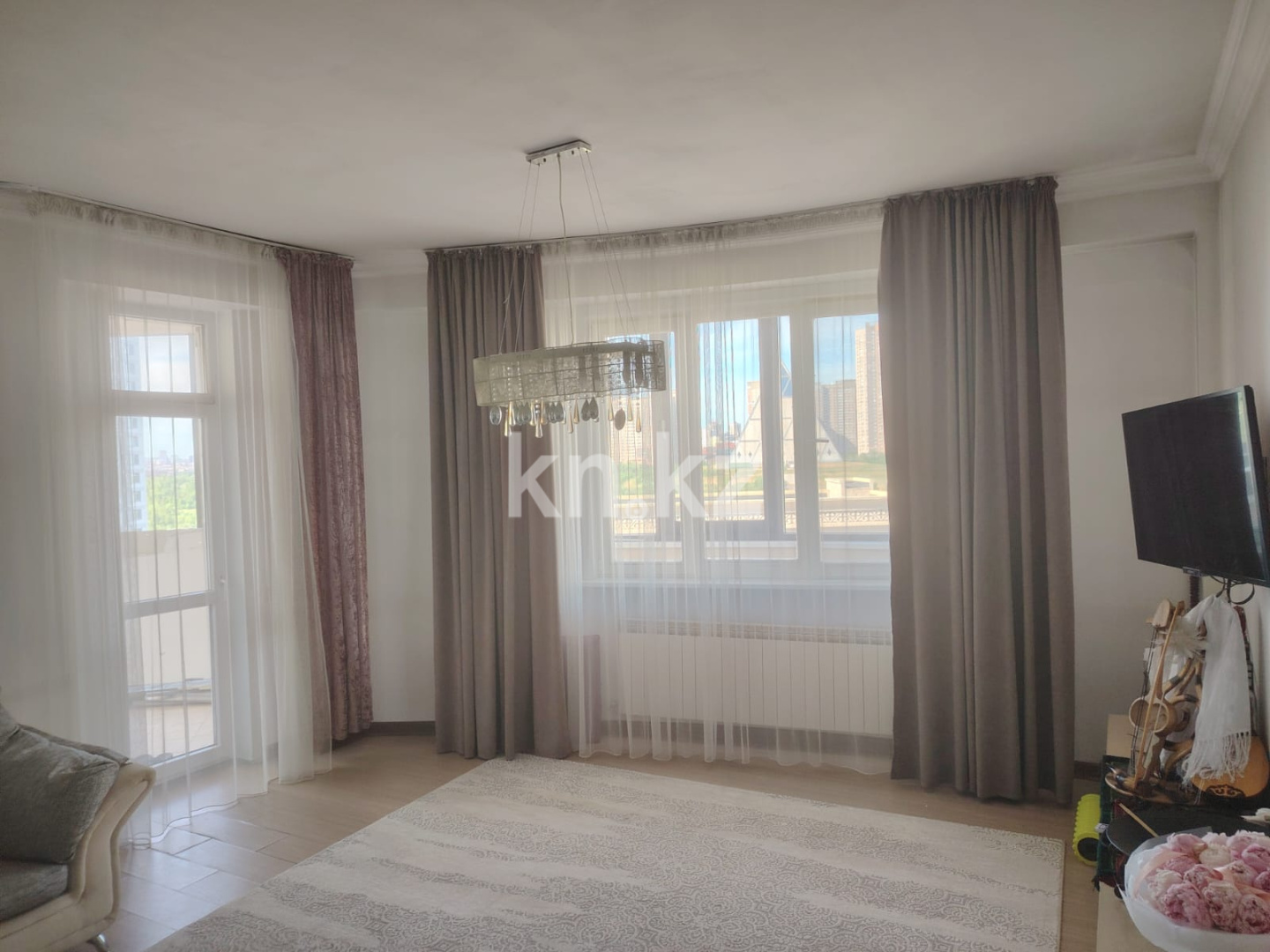 Аренда 3-комнатной квартиры, 97 м² - Аренда квартир помесячно в Астане фото 5 из 9