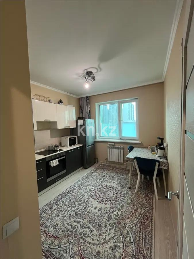 Продажа 1-комнатной квартиры, 38 м², пр. Кабанбай батыра, дом  48 - Продажа  однокомнатных квартир в Астане без посредников с фото фото 2 из 3