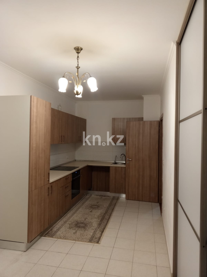 Аренда 4-комнатной квартиры, 125 м², пр. Аль-Фараби, дом  20 - пр. Улы Дала - Аренда квартиры помесячно в Астане фото 1 из 10