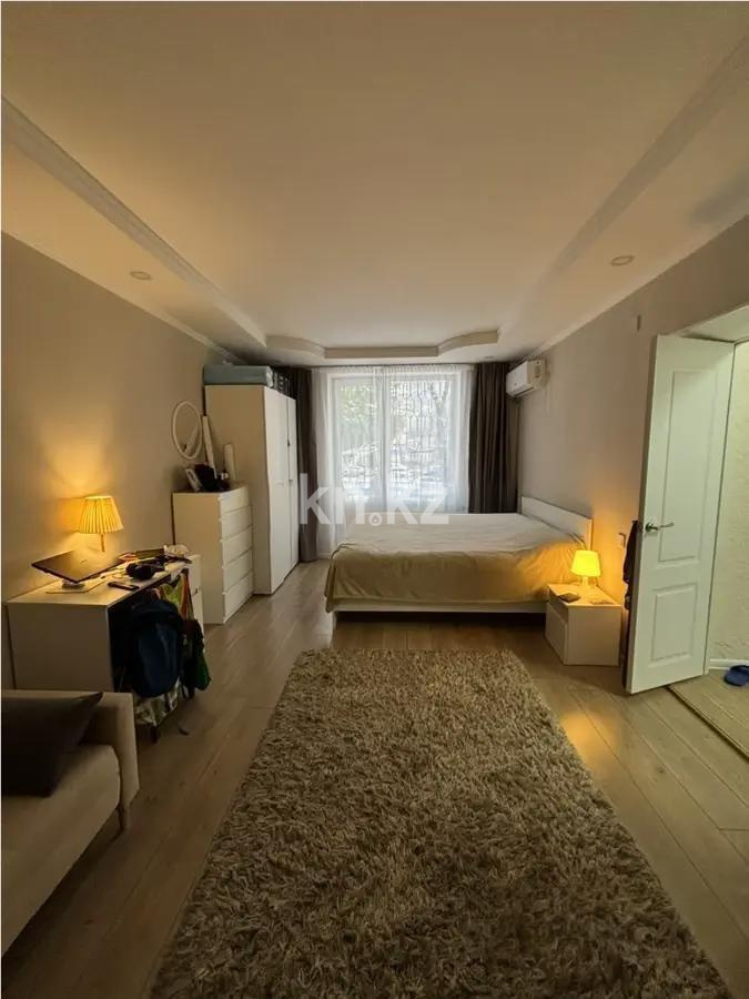 Продажа 1-комнатной квартиры, 35 м², пр. Абая, дом  75 - Продажа квартир в Казахстане фото 1 из 4