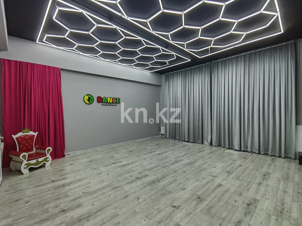 Продажа , 138.7 м², пр. Шахтеров, дом  36/2 в Караганде