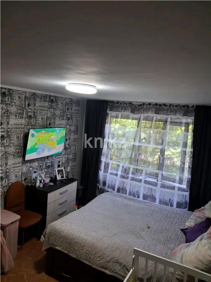 Продажа 3-комнатной квартиры, 62 м², 17 мкр., дом  49 в Караганде - фото 2