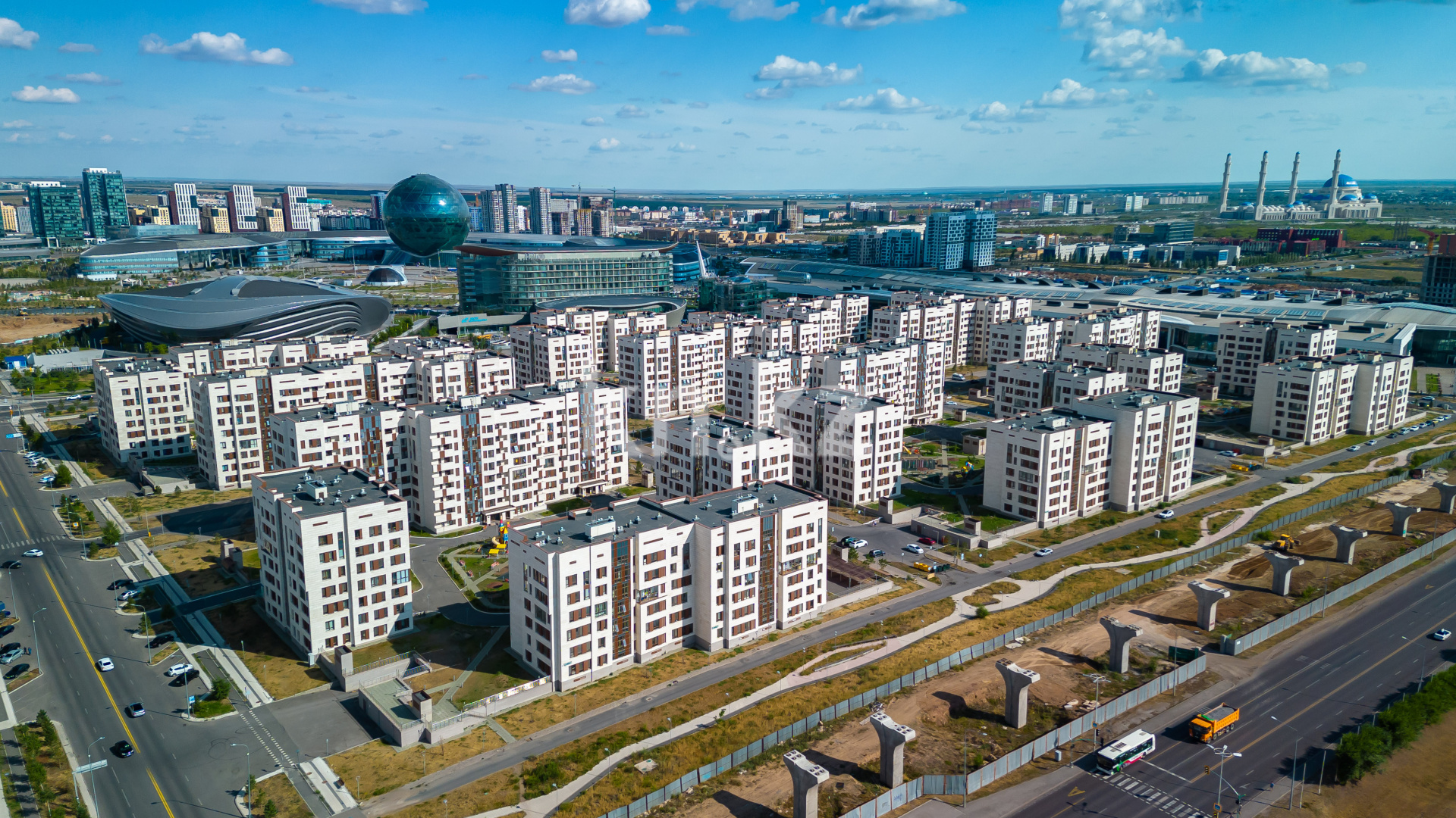 Продажа 2-комнатной квартиры, 60.8 м², пр. Кабанбай батыра, дом  60/4 в Астане - фото 5