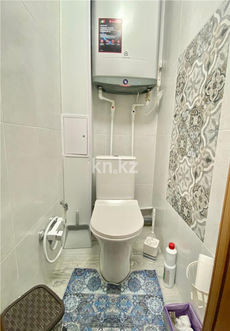 Продажа 3-комнатной квартиры, 64 м², мкр. Голубые Пруды - Продажа квартир в Караганде фото 16 из 19