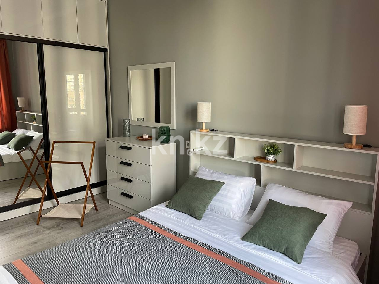 Аренда 2-комнатной квартиры посуточно, 50 м², ул. Катаева, дом  155/1 - ул. Сатпаева - Аренда  двухкомнатных квартир посуточно в Алматы фото 4 из 7