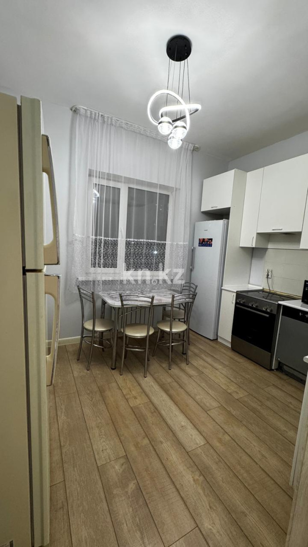 Продажа 3-комнатной квартиры, 75 м², пр. Шахтеров в Караганде - фото 2