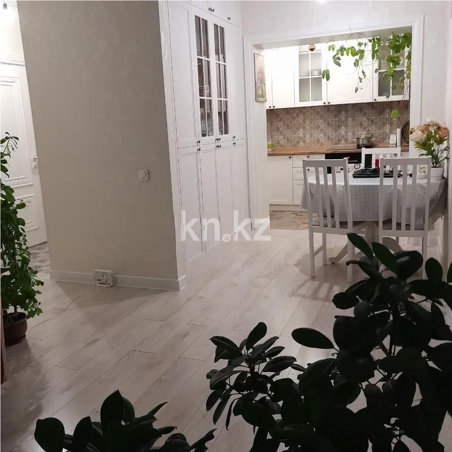 Продажа 2-комнатной квартиры, 42 м², ул. Нажимеденова, дом  13 в Астане - фото 3