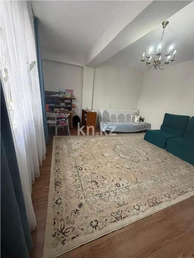 Продажа 2-комнатной квартиры, 78.6 м², мкр. Аксай-5, дом  3б - Продажа квартир в Алматы фото 1 из 6