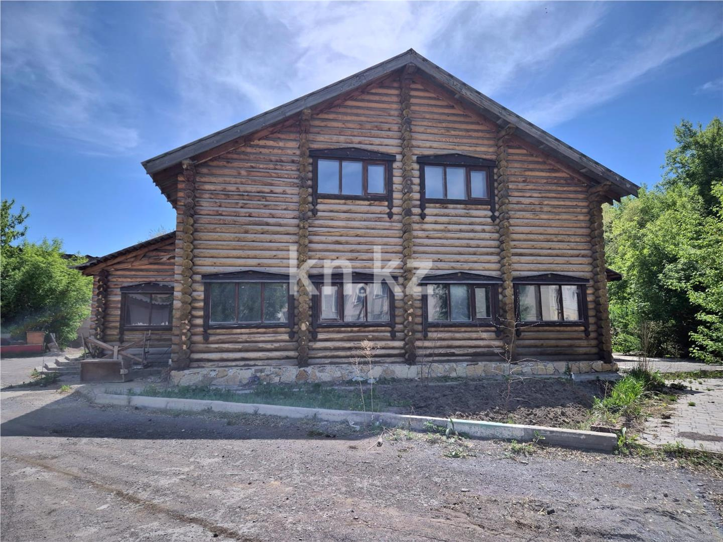 Продажа 8-комнатного дома, 180 м², ул. Тищенко - Продажа квартир в Темиртау фото 1 из 32