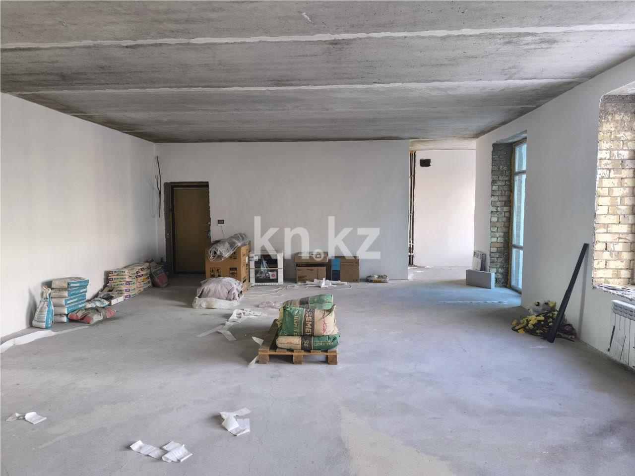 Продажа 4-комнатной квартиры, 121 м², ул. Букетова, дом  3/6 - Продажа  четырехкомнатных квартир в Караганде фото 7 из 11