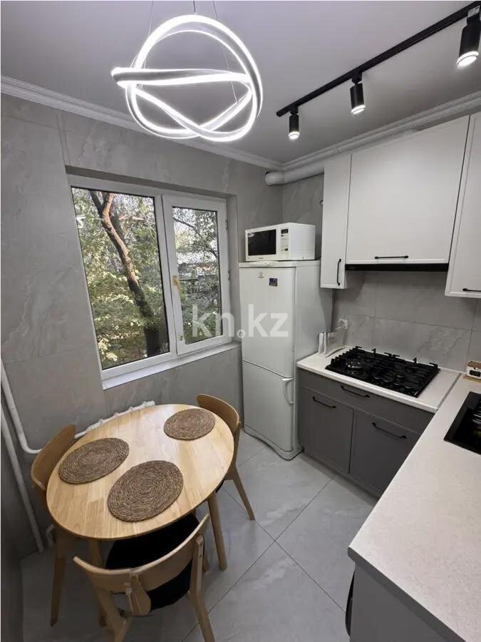 Продажа 2-комнатной квартиры, 42.6 м² в Алматы - фото 3