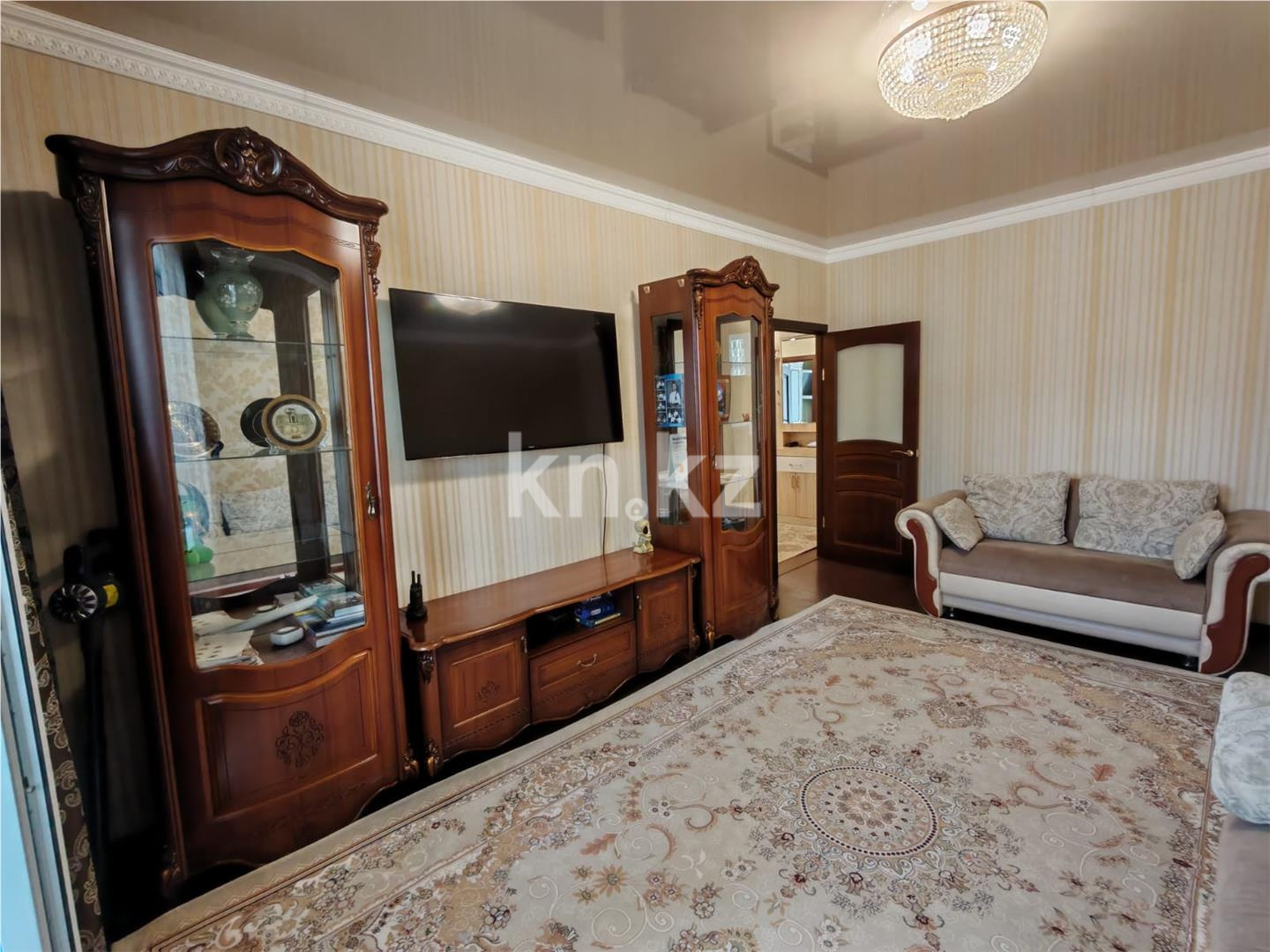 Продажа 3-комнатной квартиры, 84 м², ул. Сарыарка - Продажа трехкомнатных квартир в Караганде на Юго-Востоке фото 1 из 22