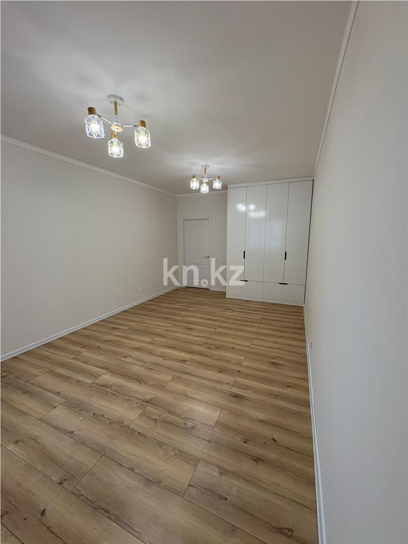 Продажа 3-комнатной квартиры, 90 м², ул. Баглановой в Астане - фото 3