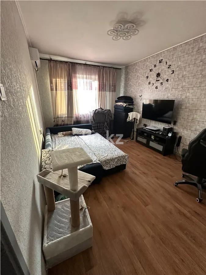 Продажа 1-комнатной квартиры, 40.2 м², мкр-н Аксай-4, дом  43 - Продажа квартир в Алматы без посредников с фото фото 1 из 7