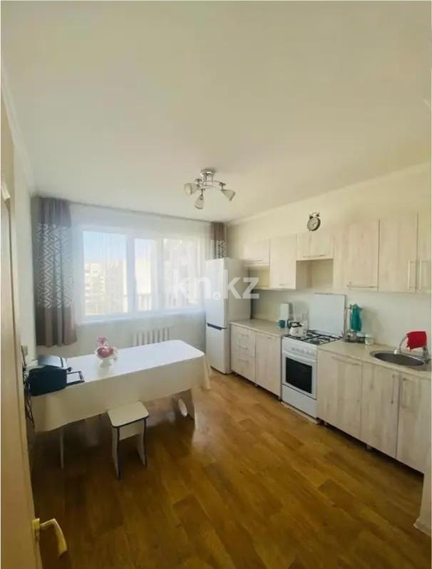 Продажа 1-комнатной квартиры, 40 м², мкр-н Саялы, дом  130 в Алматы - фото 2