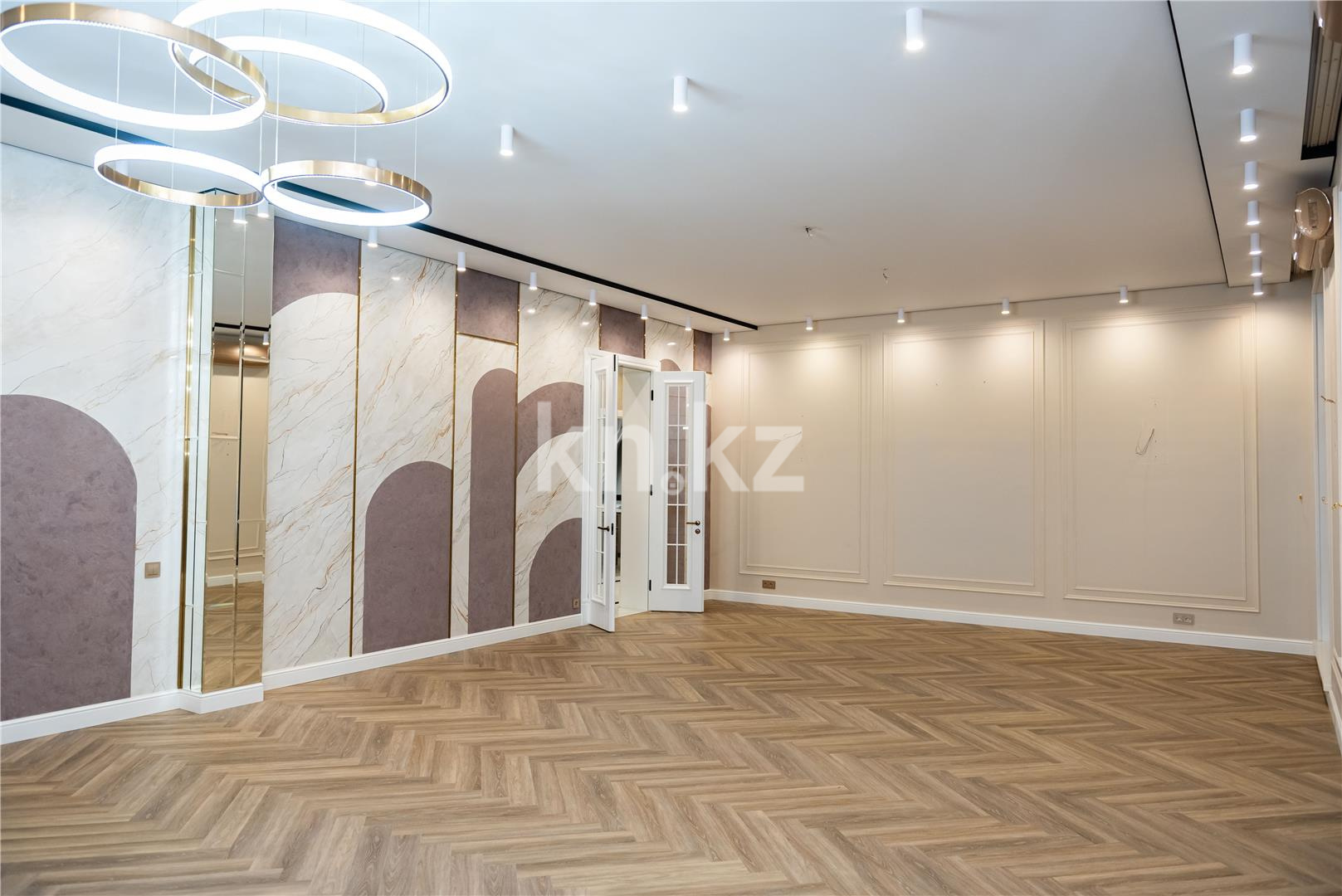 Продажа 6-комнатной квартиры, 345 м², ул. Муканова, дом  53 - Продажа  пятикомнатных квартир в Караганде фото 5 из 58