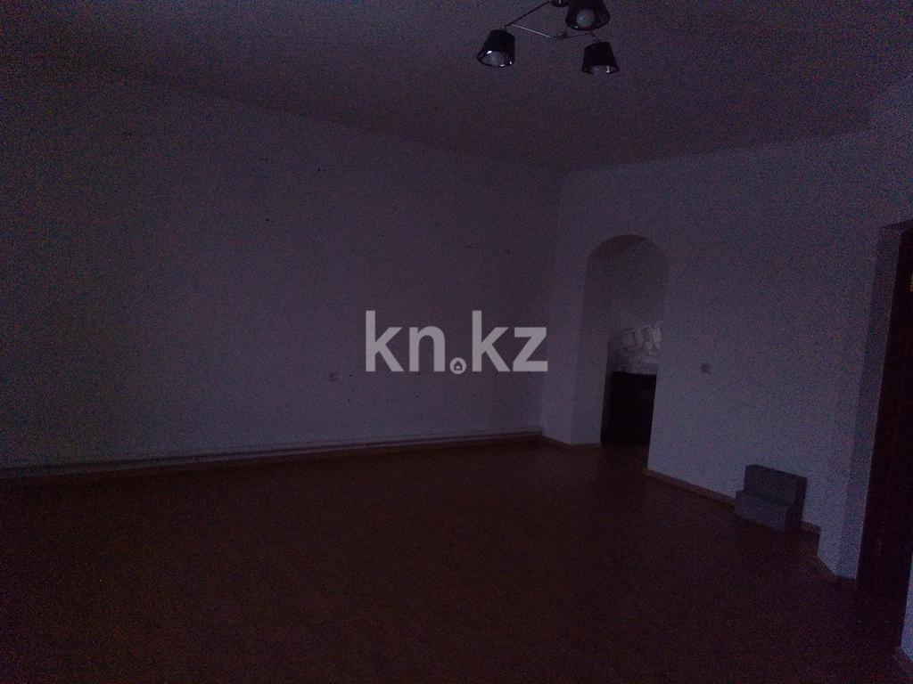 Аренда 9-комнатного дома, 340 м², ул. Родниковая - Аренда домов в Астане фото 10 из 12