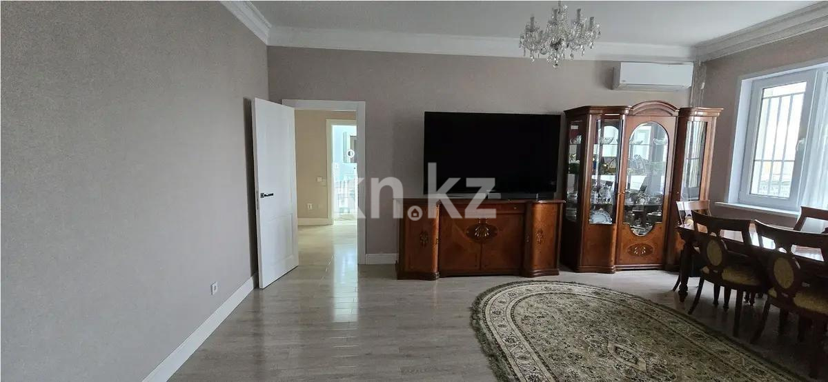 Продажа 4-комнатной квартиры, 134 м², ул. Валиханова, дом  12 - Продажа  четырехкомнатных квартир в Астане фото 1 из 11
