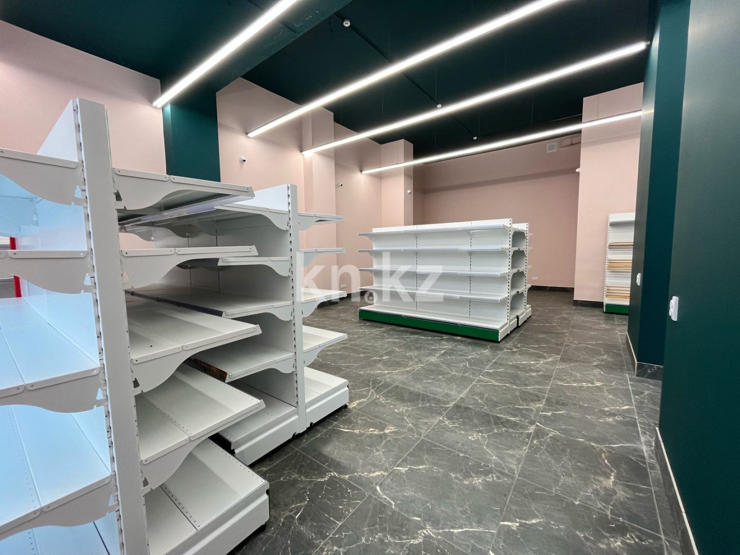 Продажа , 103.8 м², ул. Дюсембекова, дом  44/2 - Продажа офисных и торговых помещений в Караганде фото 7 из 10