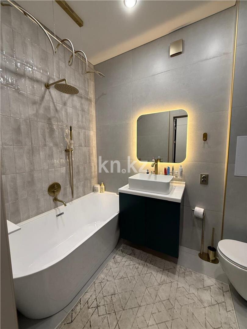 Продажа 3-комнатной квартиры, 65 м² в Караганде - фото 9
