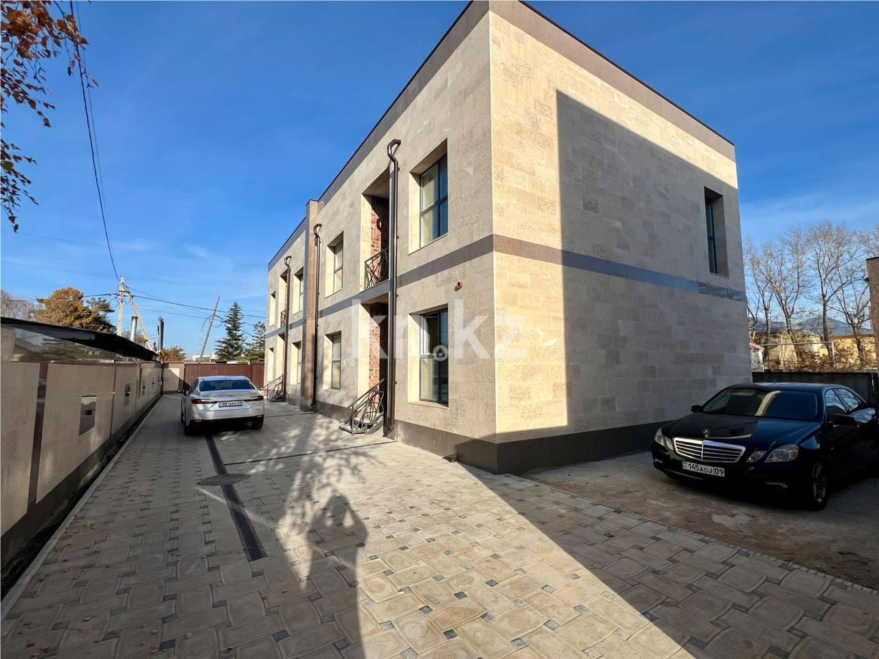 Продажа 3-комнатного дома, 143 м², ул. Чехова, дом  23 - Продажа домов, коттеджей в Казахстане фото 1 из 32