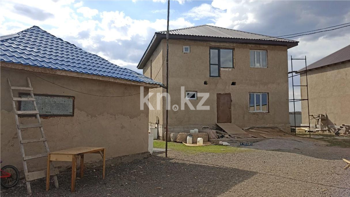 Продажа 5-комнатного дома, 240 м², мкр-н Отрадное - Продажа домов, коттеджей в Темиртау фото 1 из 20