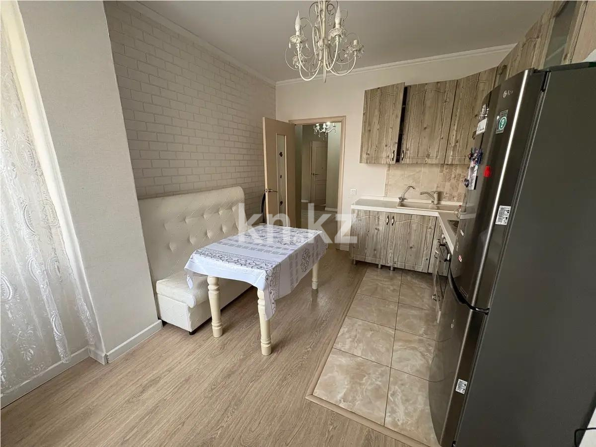 Продажа 3-комнатной квартиры, 100 м², ул. Сауран в Астане - фото 4