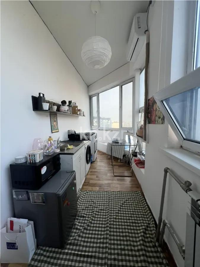 Продажа 1-комнатной квартиры, 26 м², мкр-н Аксай-3а, дом  90 в Алматы - фото 3