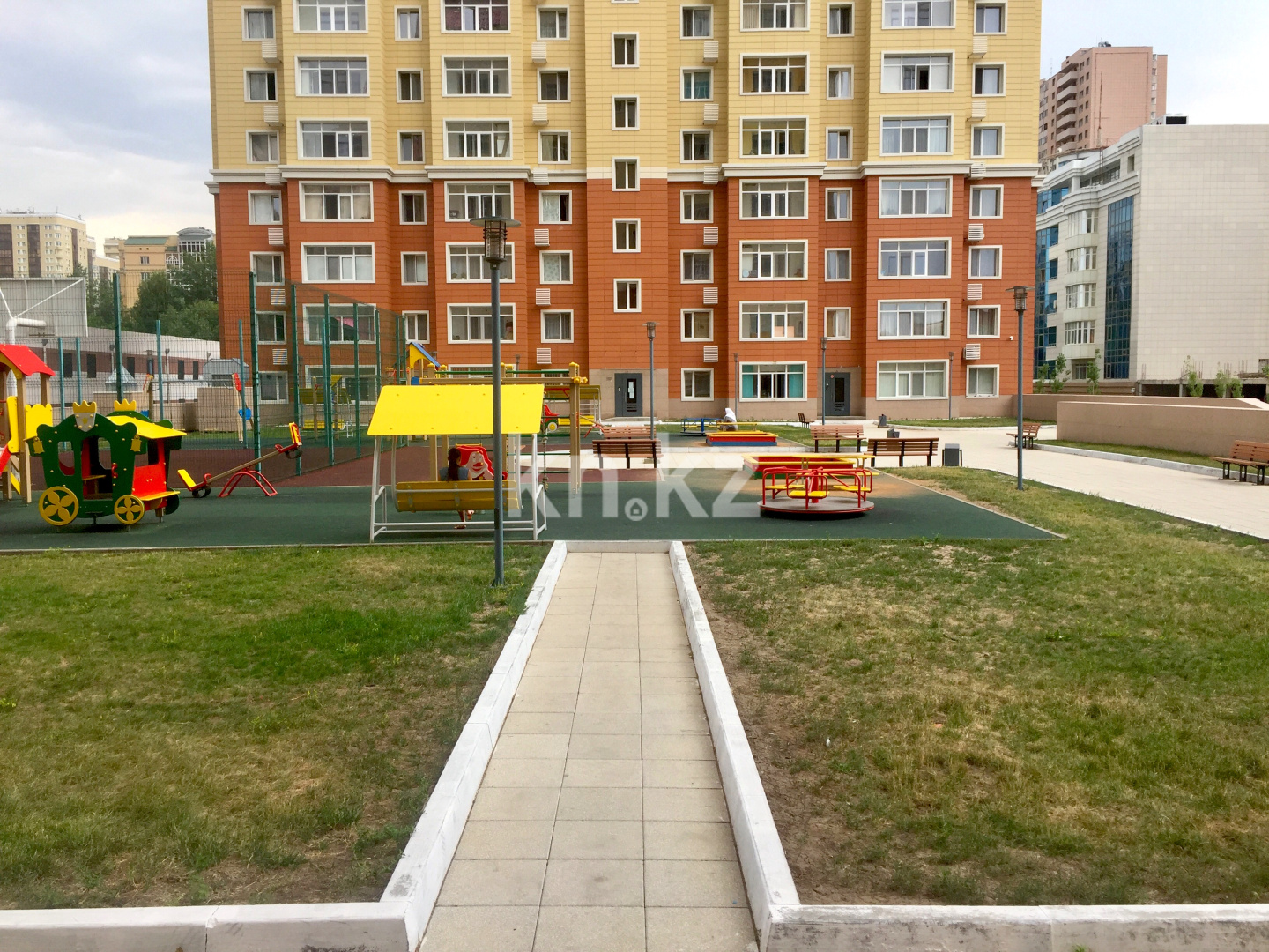 Продажа 2-комнатной квартиры, 63 м², ул. Иманбаевой, дом  10 в Астане - фото 10