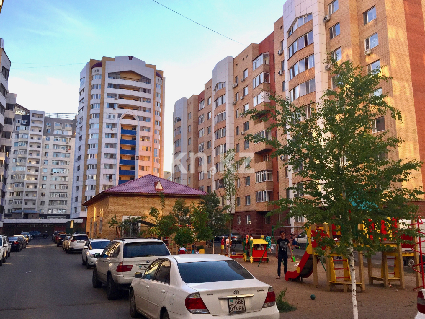 Продажа 2-комнатной квартиры, 64 м², ул. Габдуллина, дом  12б в Астане - фото 4