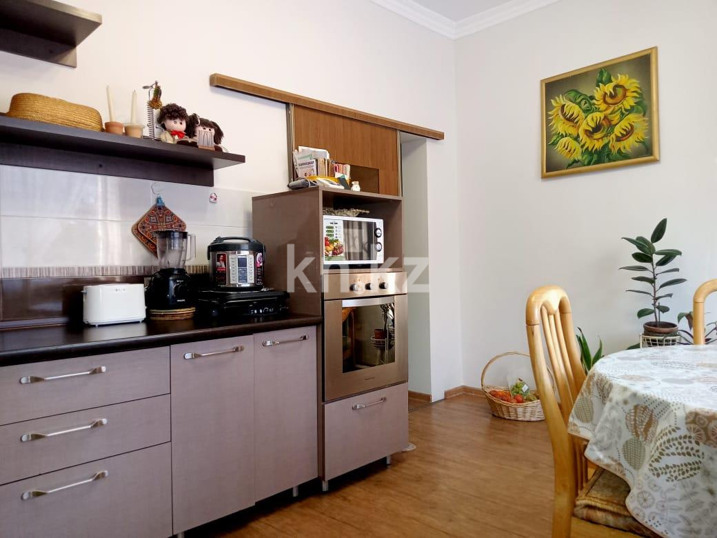 Продажа 5-комнатного дома, 274.6 м², ул. Доскея - Продажа домов, коттеджей в Караганде фото 20 из 26