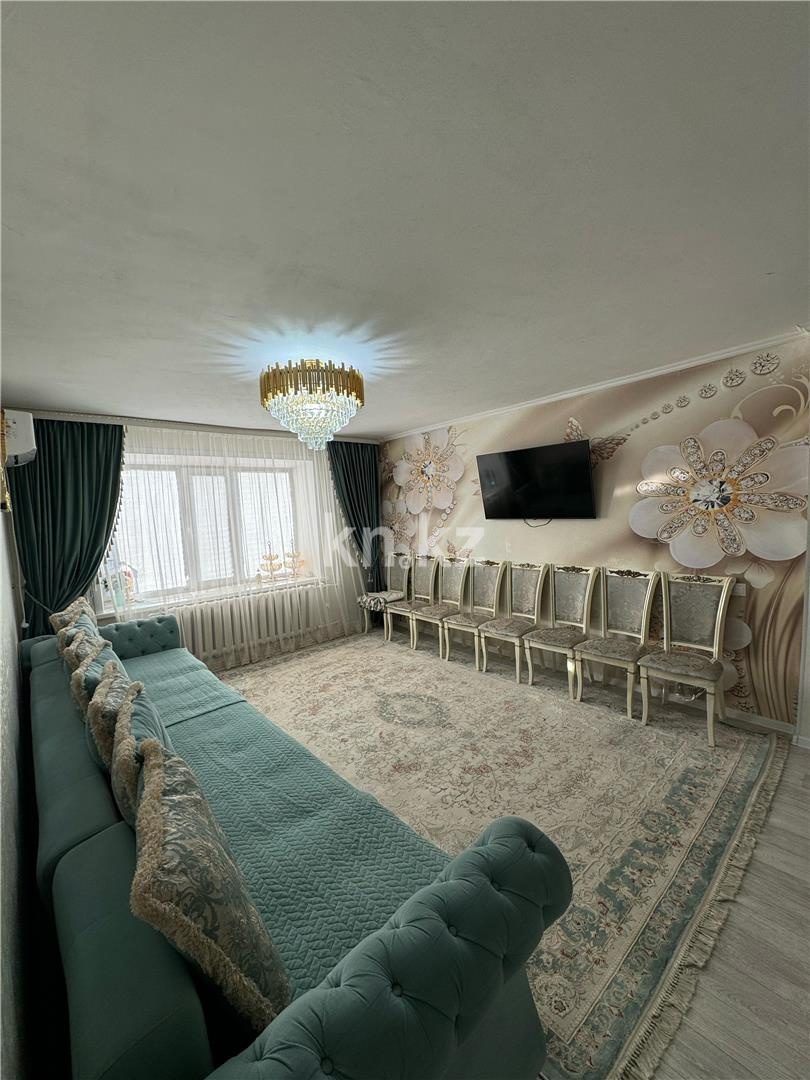 Продажа 3-комнатной квартиры, 60 м², мкр-н Восток-1 - Продажа  трехкомнатных квартир в Караганде фото 1 из 10