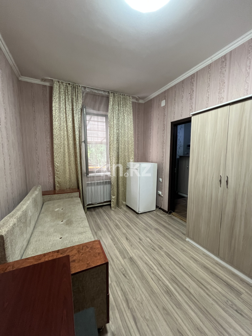 Продажа дома, 256 м², ул. Вавилова - Продажа домов, коттеджей в Алматы фото 1 из 9