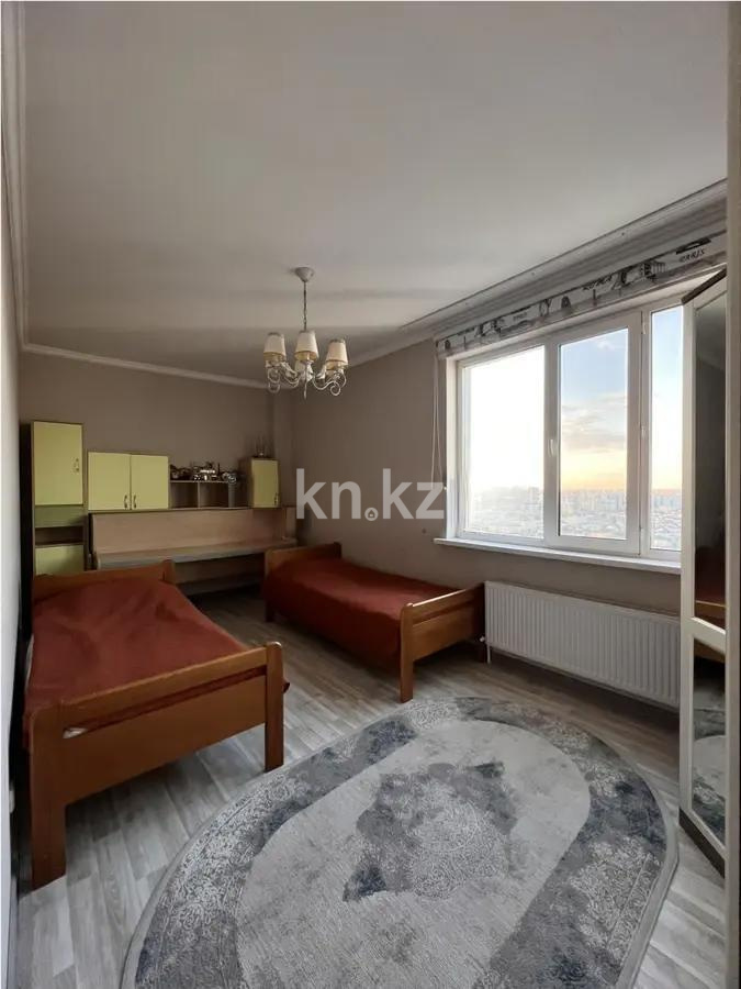 Продажа 3-комнатной квартиры, 125 м², пр. Кошкарбаева, дом  32 блок К в Астане - фото 2