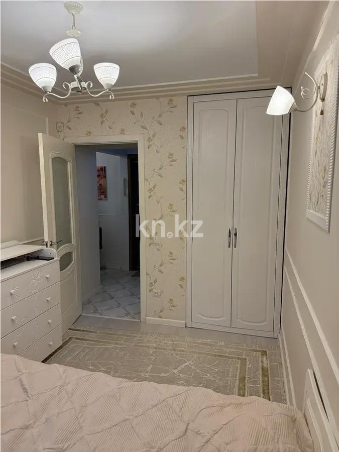 Продажа 2-комнатной квартиры, 43 м², 8 мкр., дом  9 в Алматы - фото 4