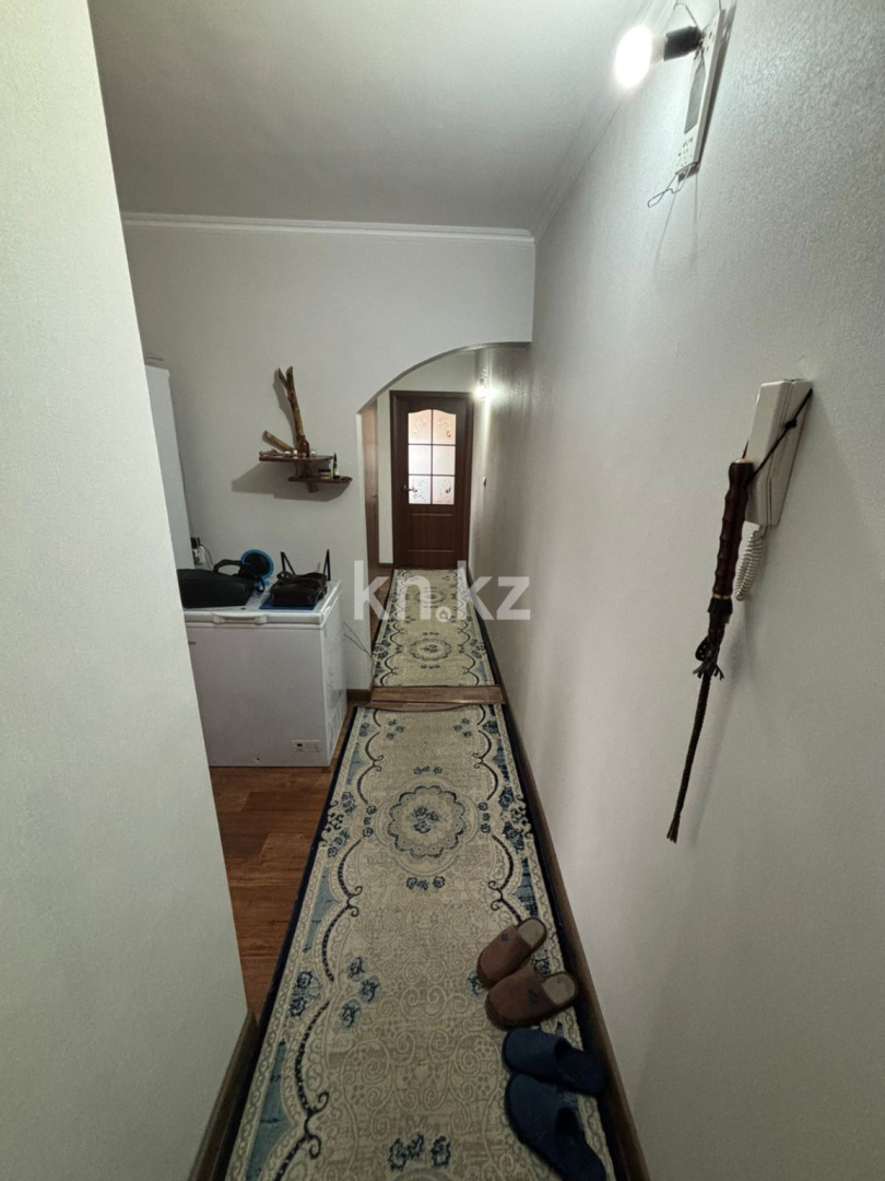 Продажа 2-комнатной квартиры, 50.8 м², пр. Строителей, дом  19 - Продажа квартир в Караганде фото 2 из 12