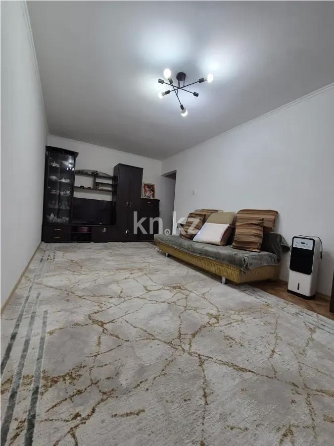 Продажа 2-комнатной квартиры, 43 м², мкр-н 10, дом  11 - Продажа квартир в Алматы фото 1 из 3