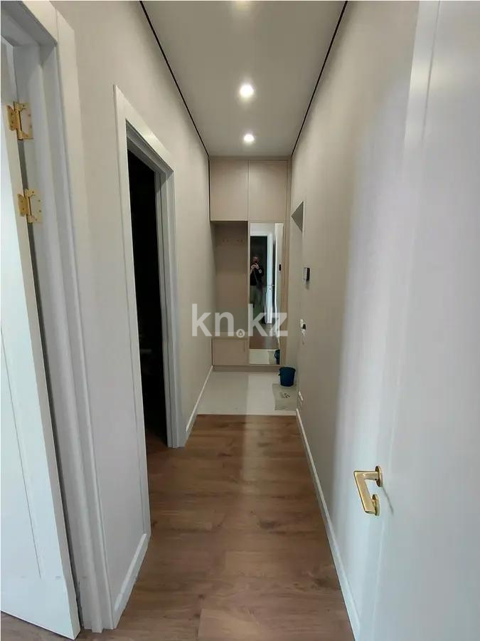 Продажа 1-комнатной квартиры, 37 м², ул. Байтурсынова, дом  14 в Астане - фото 4