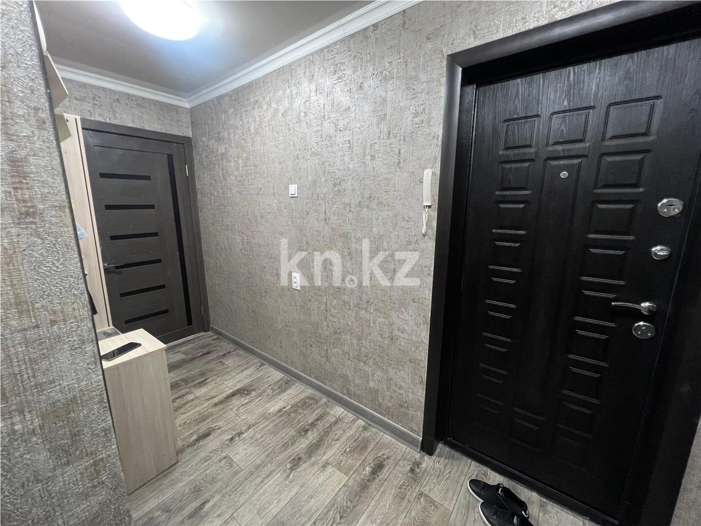 Продажа 3-комнатной квартиры, 62 м², ул. Муканова в Караганде - фото 11