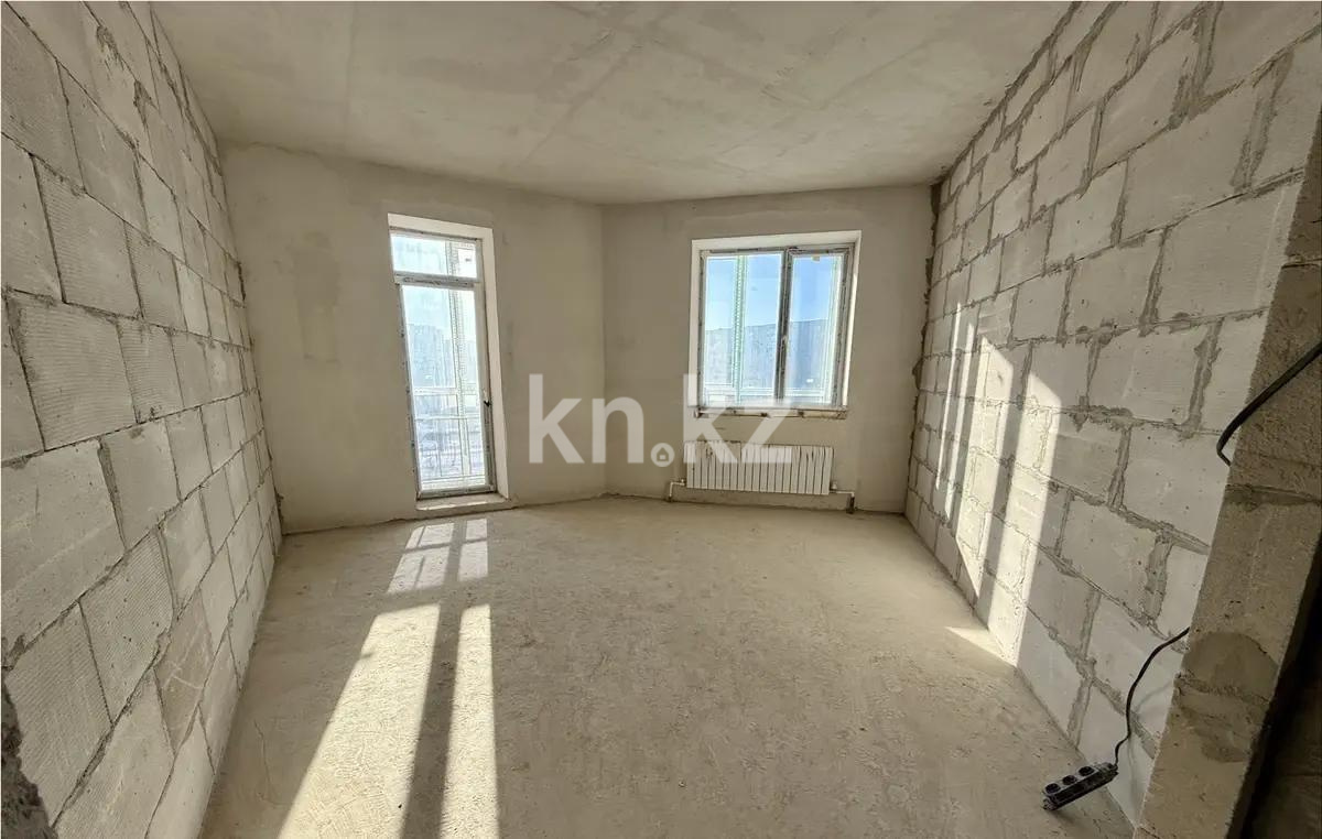 Продажа 3-комнатной квартиры, 100 м² - Продажа  трехкомнатных квартир в Караганде на Юго-Востоке фото 1 из 8