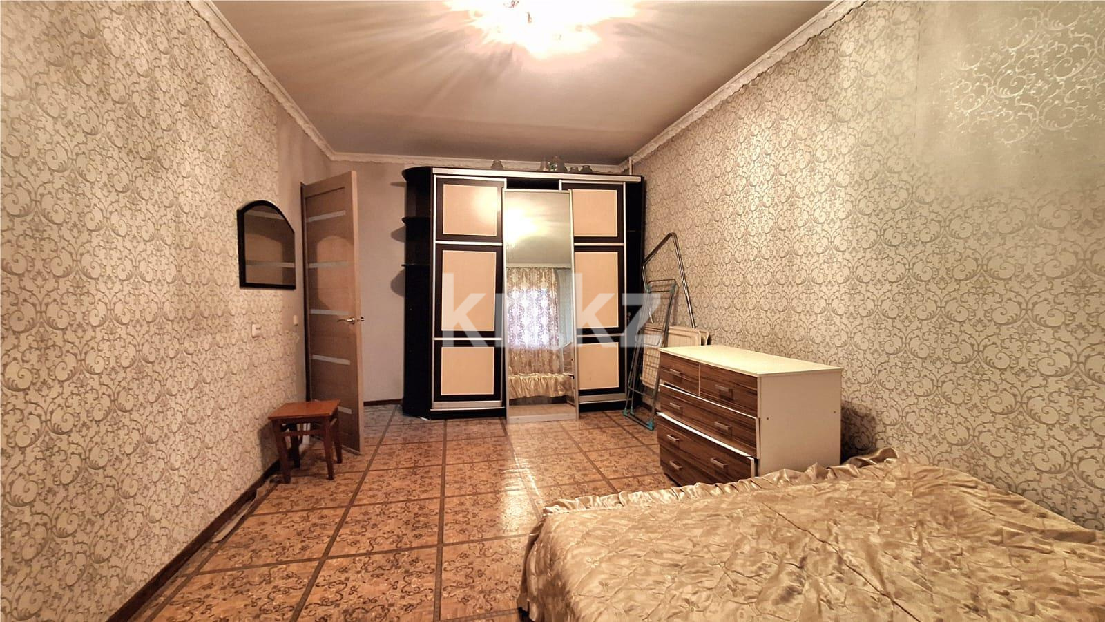 Продажа 3-комнатной квартиры, 63 м², мкр-н 16 в Караганде - фото 4