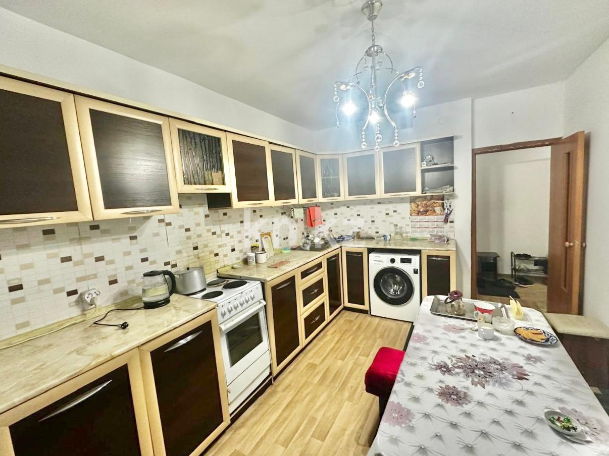 Продажа 3-комнатной квартиры, 94 м², мкр-н Голубые Пруды в Караганде - фото 8