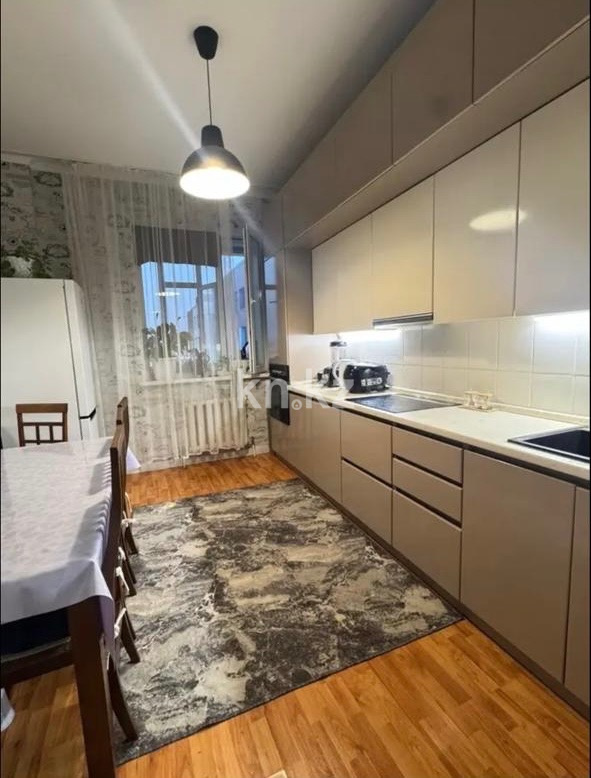 Аренда 2-комнатной квартиры, 83 м² - Аренда двухкомнатных квартир помесячно в Астане фото 1 из 9