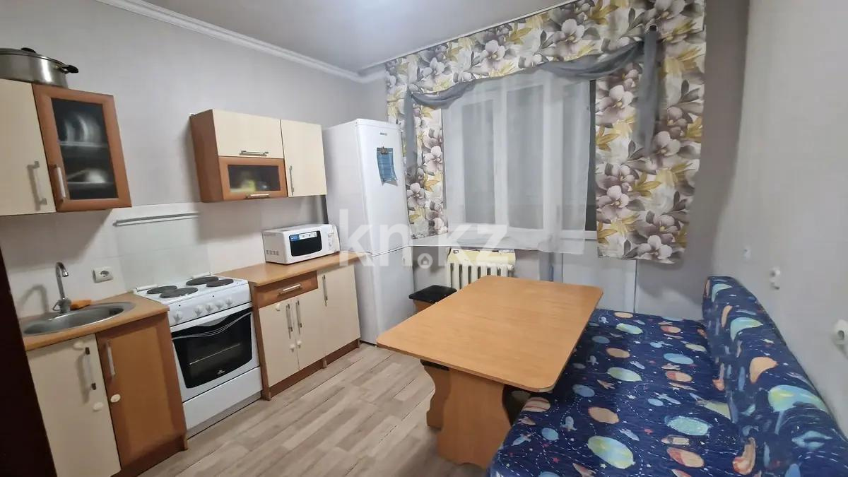 Продажа 1-комнатной квартиры, 38 м², пр. Абылай хана, дом  5/3 в Астане - фото 2