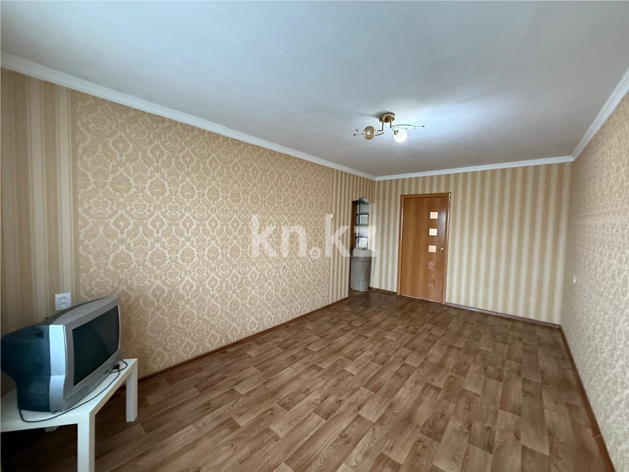 Продажа 2-комнатной квартиры, 44 м², мкр-н 15, дом  11 - Продажа  двухкомнатных квартир в Караганде фото 2 из 8